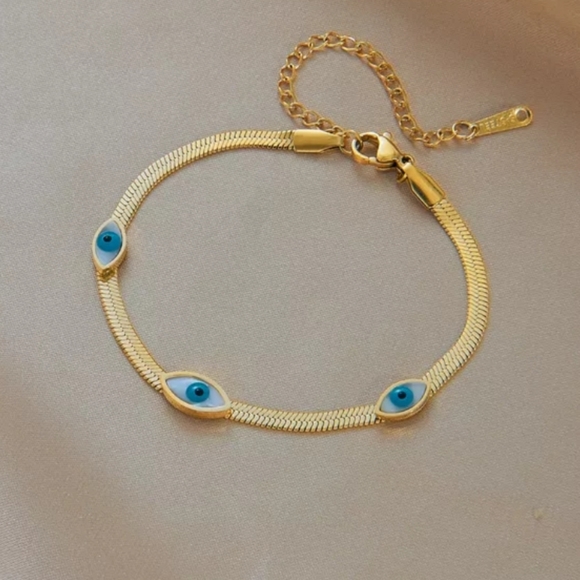 18K Gold Plated Evil Eye Bracelet - Picture 4 of 5